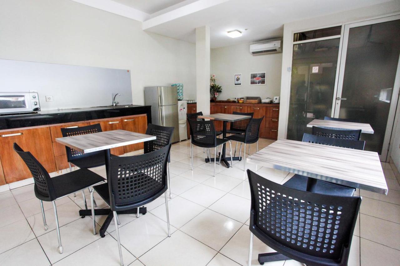 Legreen Suite Pejompongan Yakarta Exterior foto